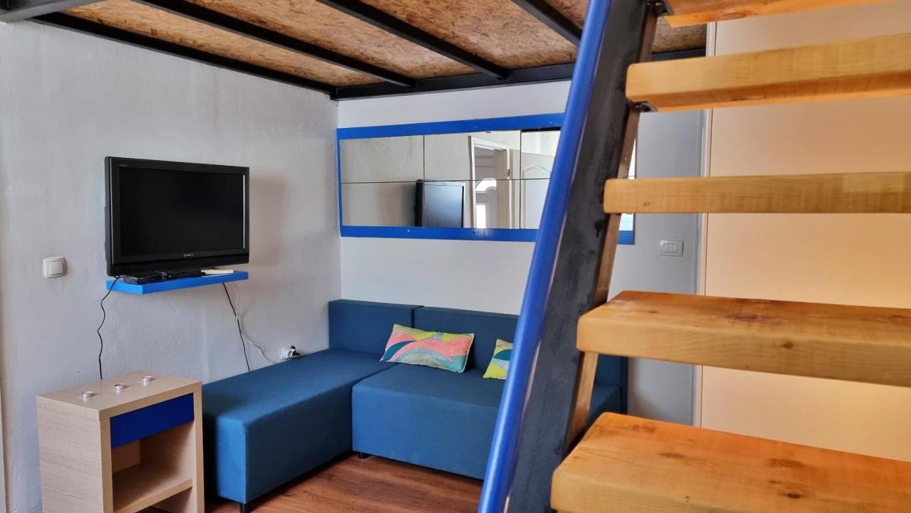 Apartments Punta 2 Omis Exterior photo